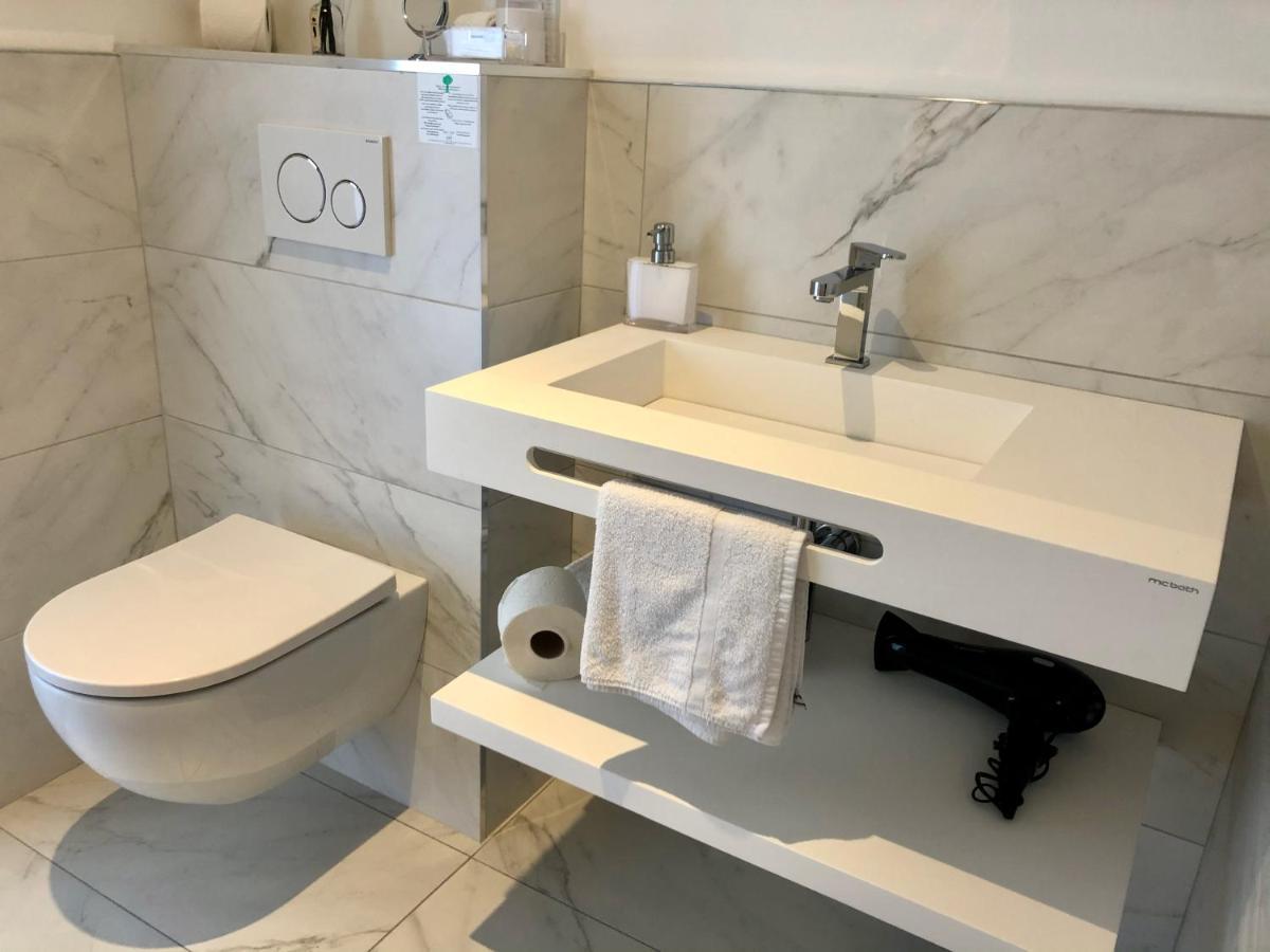 Hotelya - Lille Villeneuve D'Ascq 외부 사진