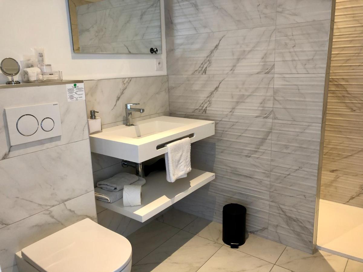 Hotelya - Lille Villeneuve D'Ascq 외부 사진